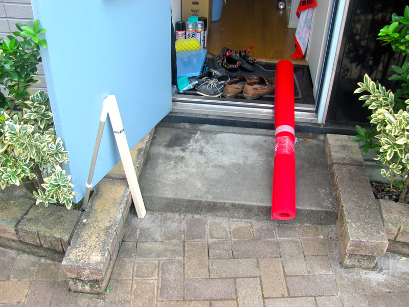 Illustration for article titled I Doubled My Hatchback Space With A False Floor And Here's How You Can Too